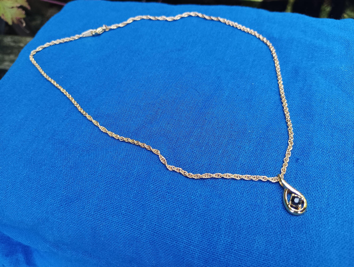 Vintage Gold Plated Sapphire Necklace & Earring Set: Teardrop Design