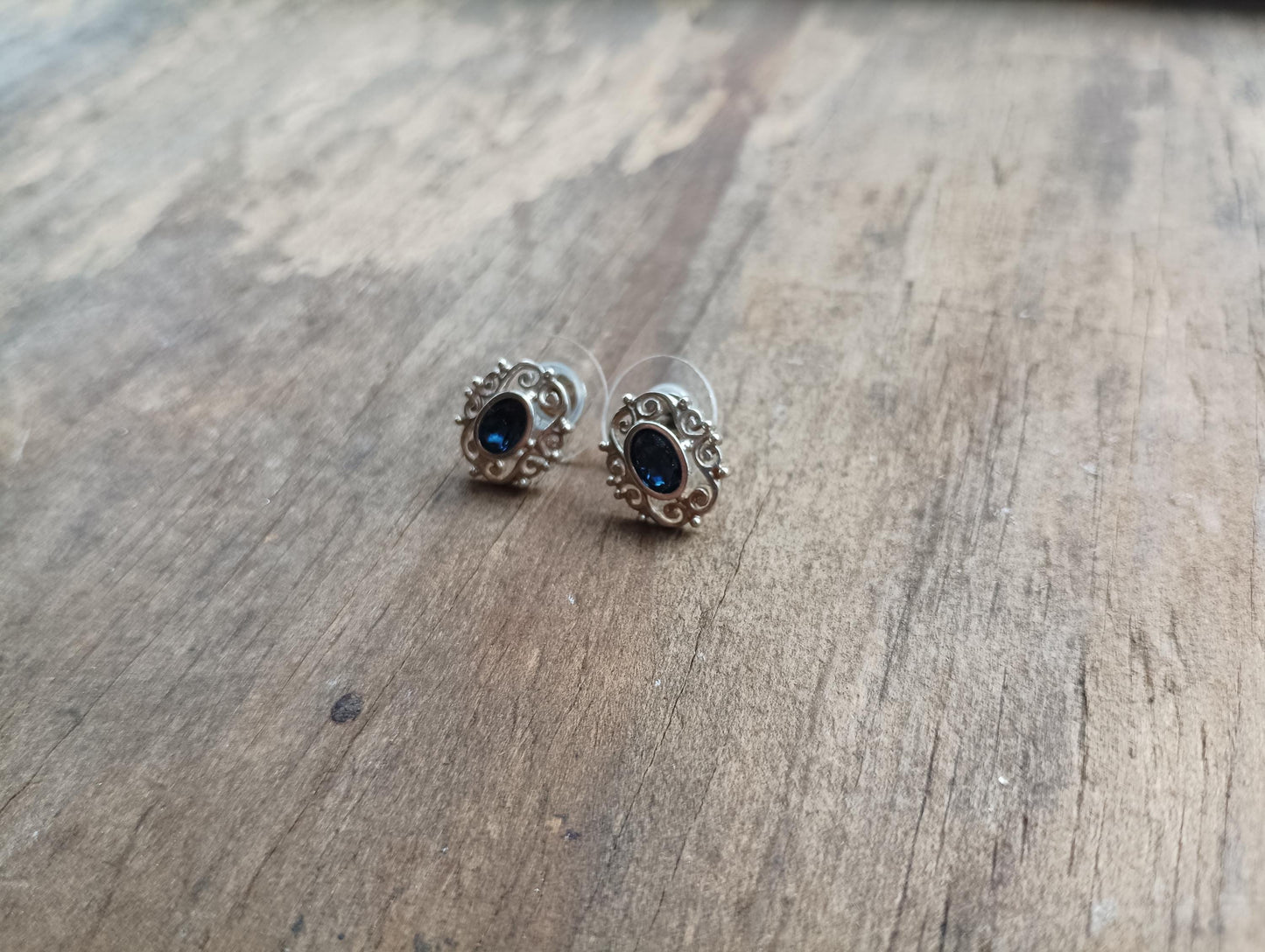 Vintage Silver Plated Sapphire Stud Earrings: Elegant Oval Rhinestone Jewellery