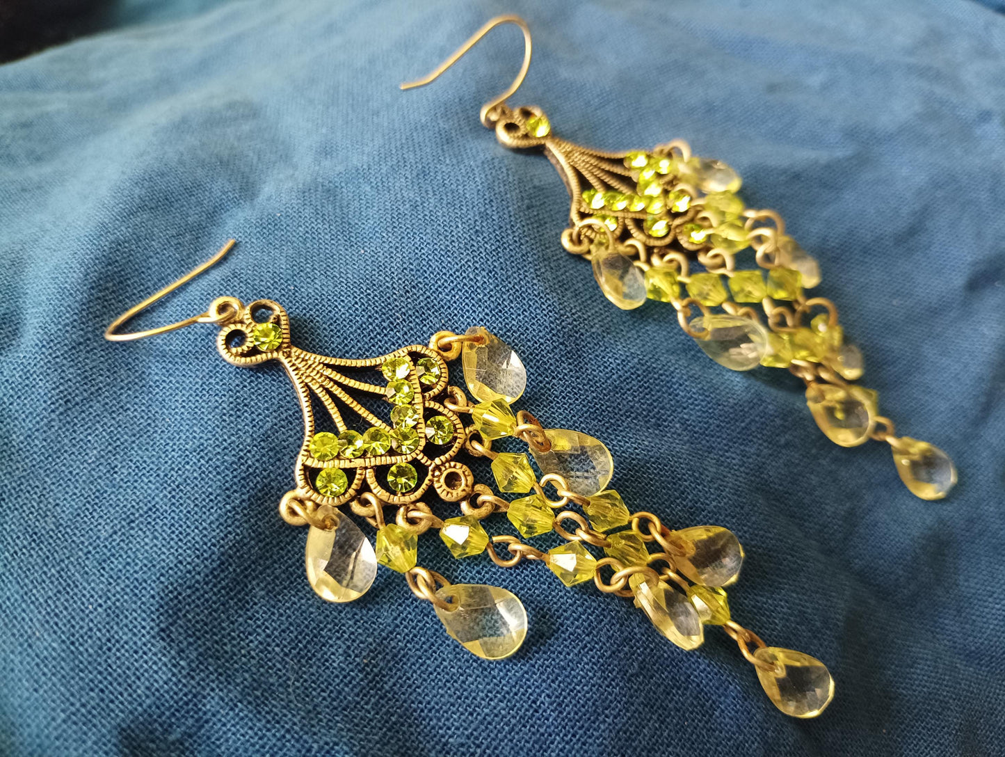 Vintage Green Rhinestone and Glass Chandelier Dangle Earrings