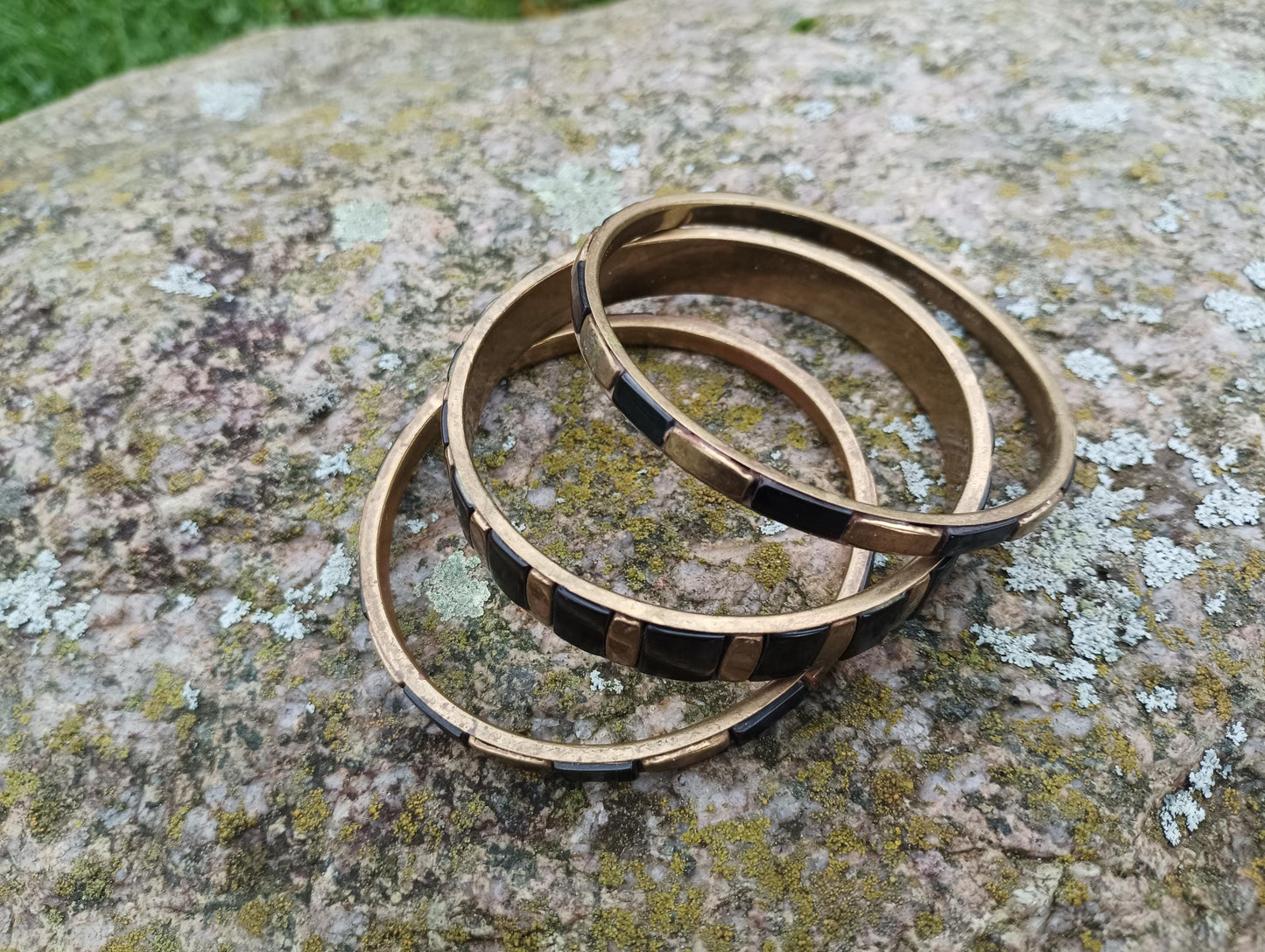 Vintage 1960s Brass and Black Horn Inlaid Bangles For Women
