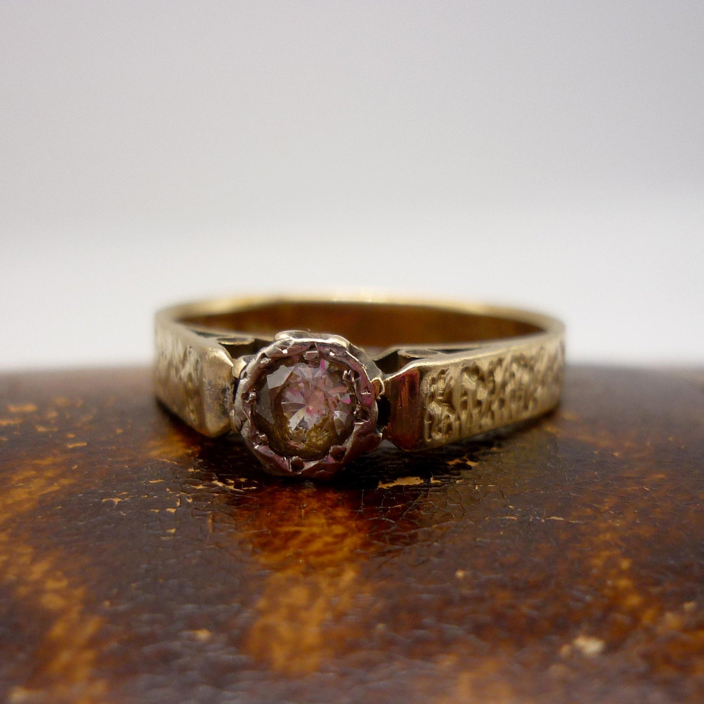 White Quartz Solitaire Ring, 9k Gold & Palladium Band Size 7