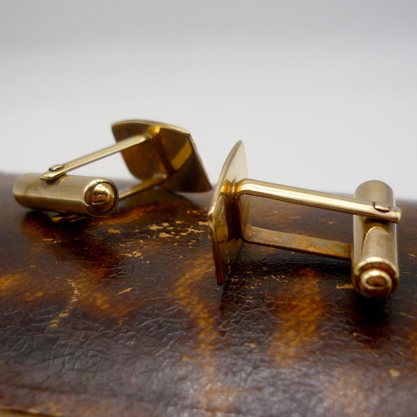 Engine Turned Solid 9k Gold Cufflinks, Vintage London 1965 Fred Manshaw Cuff Links