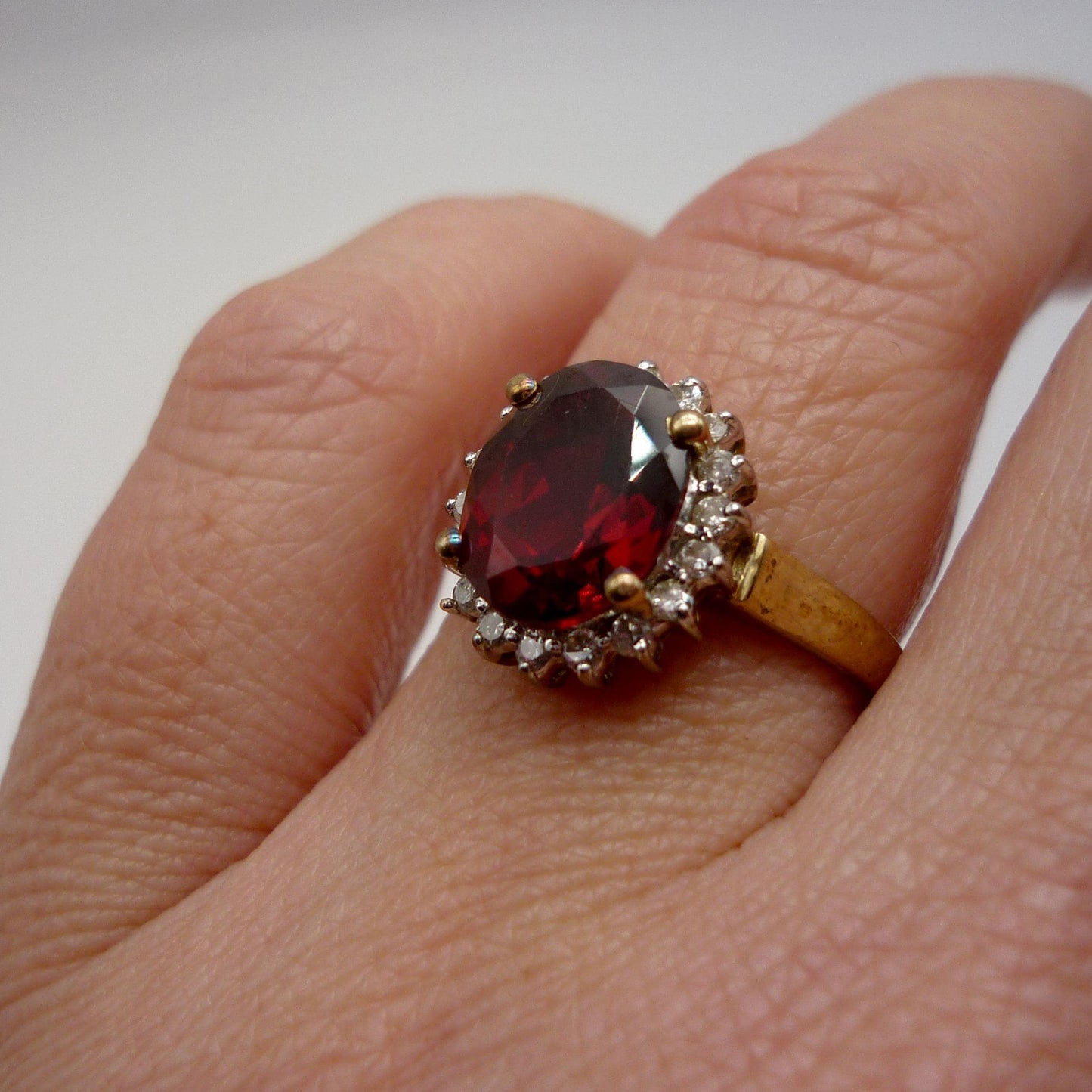 Vintage 9k Gold Garnet & Diamond Halo Ring Size 6