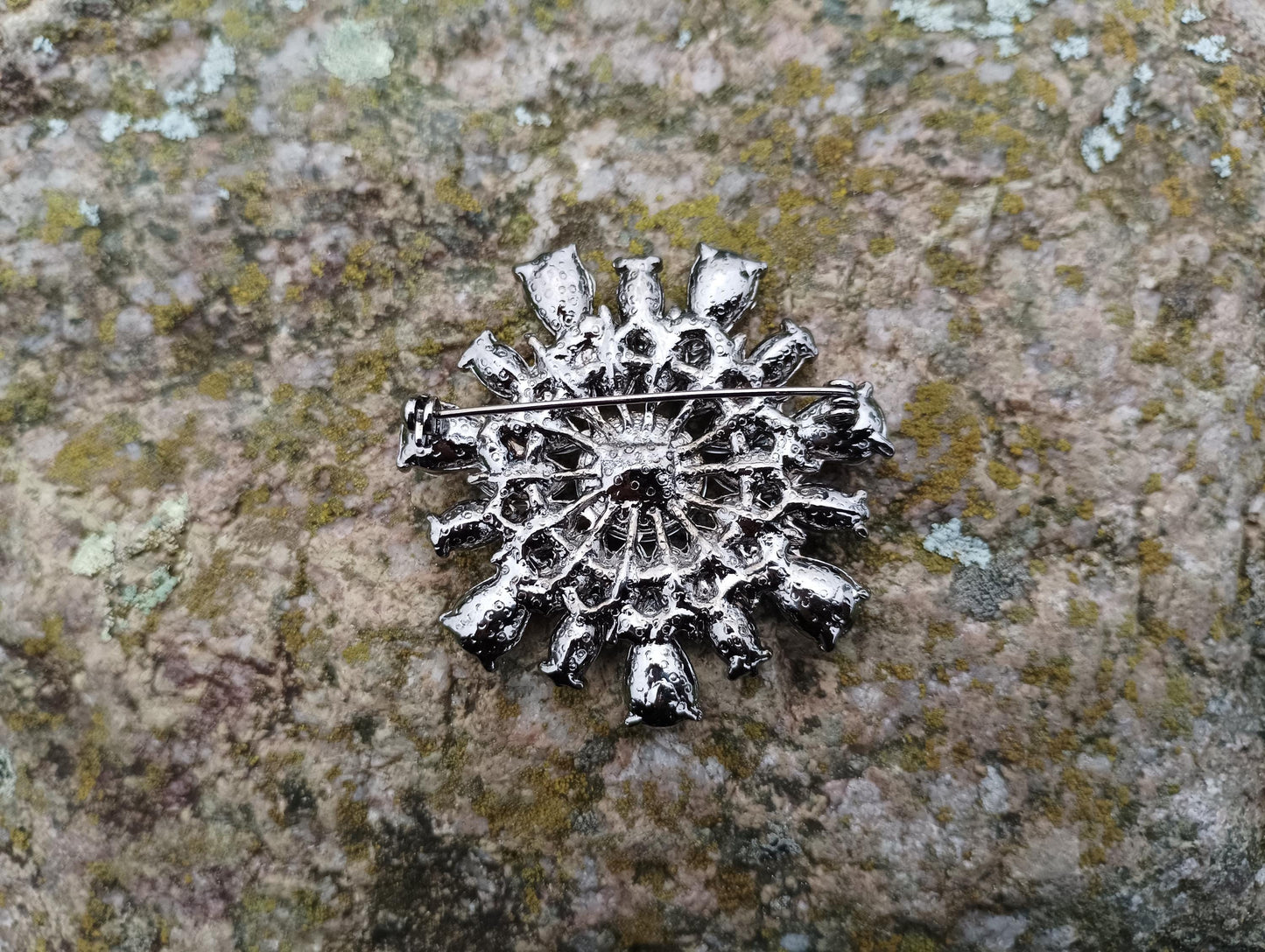 Vintage Rhinestone Silver Tone Flower Brooch