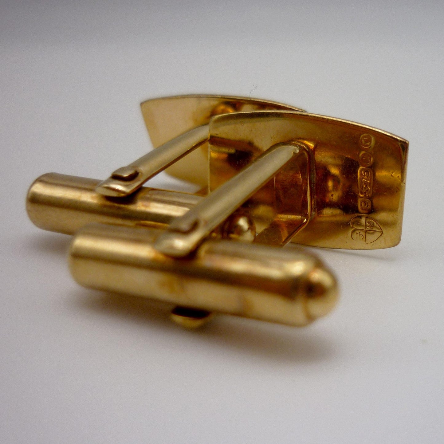 Engine Turned Solid 9k Gold Cufflinks, Vintage London 1965 Fred Manshaw Cuff Links
