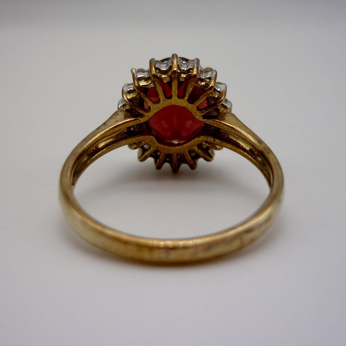 Vintage 9k Gold Garnet & Diamond Halo Ring Size 6
