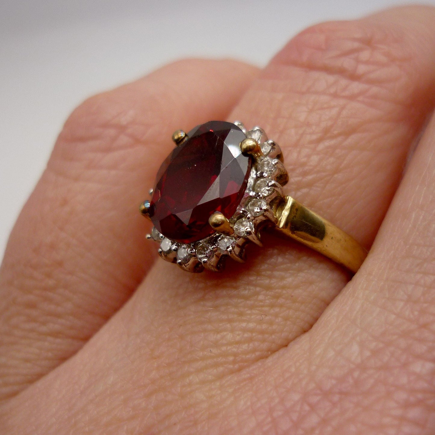 Vintage 9k Gold Garnet & Diamond Halo Ring Size 6