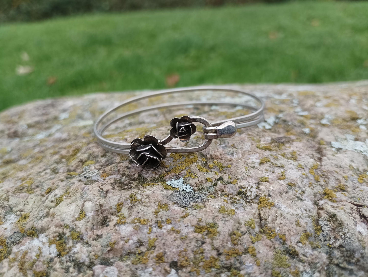 Vintage Silver Tone Floral Hook Bangle