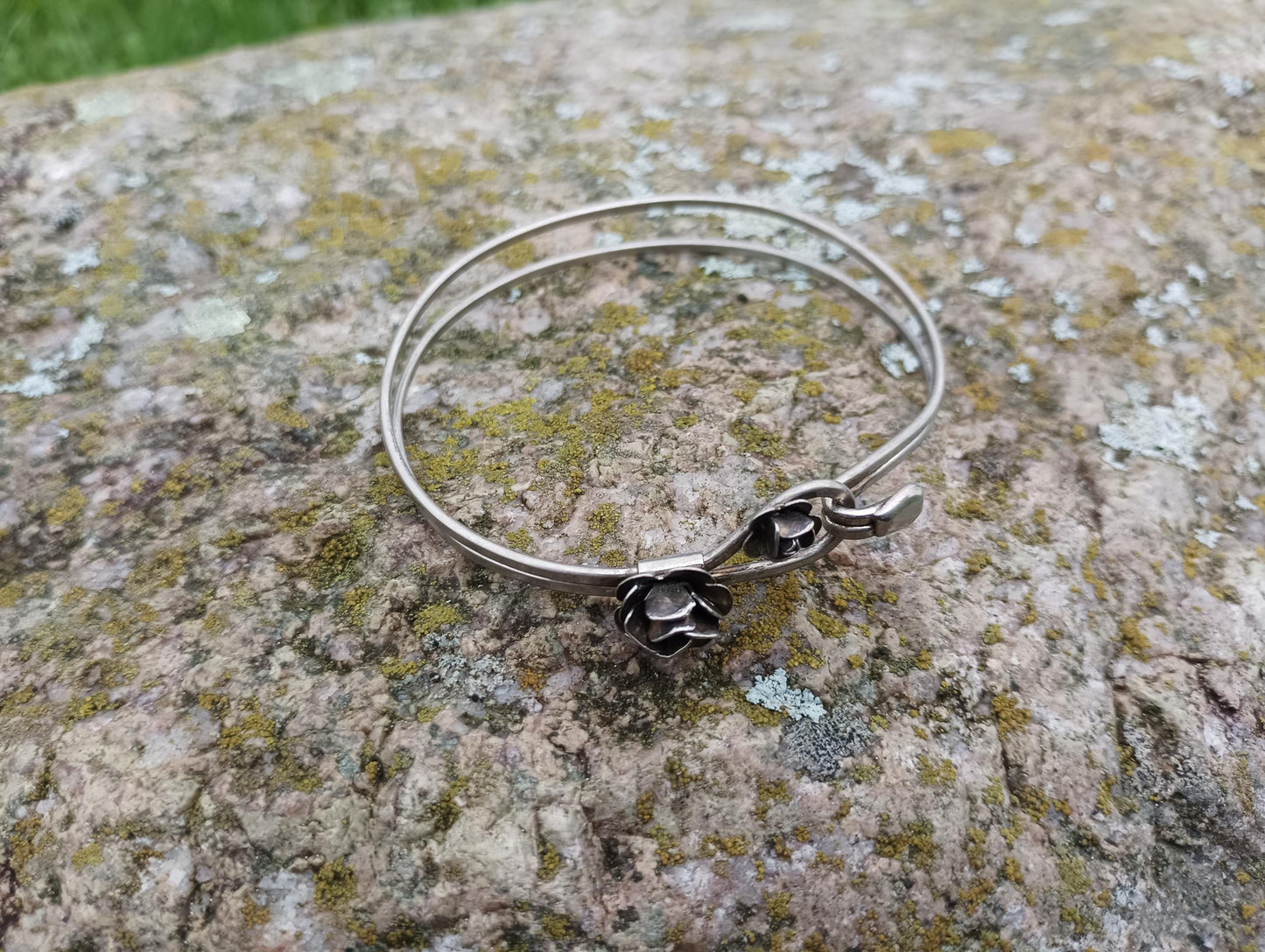 Vintage Silver Tone Floral Hook Bangle