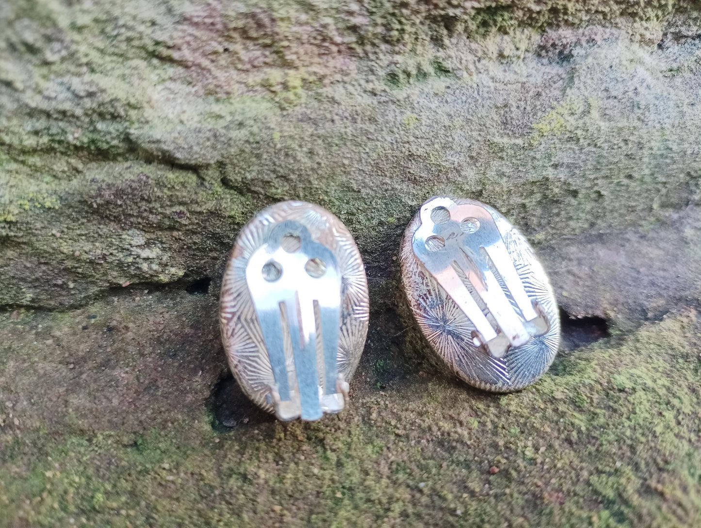 Vintage 1970s Neugablonz-Kaufbeuren Faux Pearl Oval Clip On Earrings