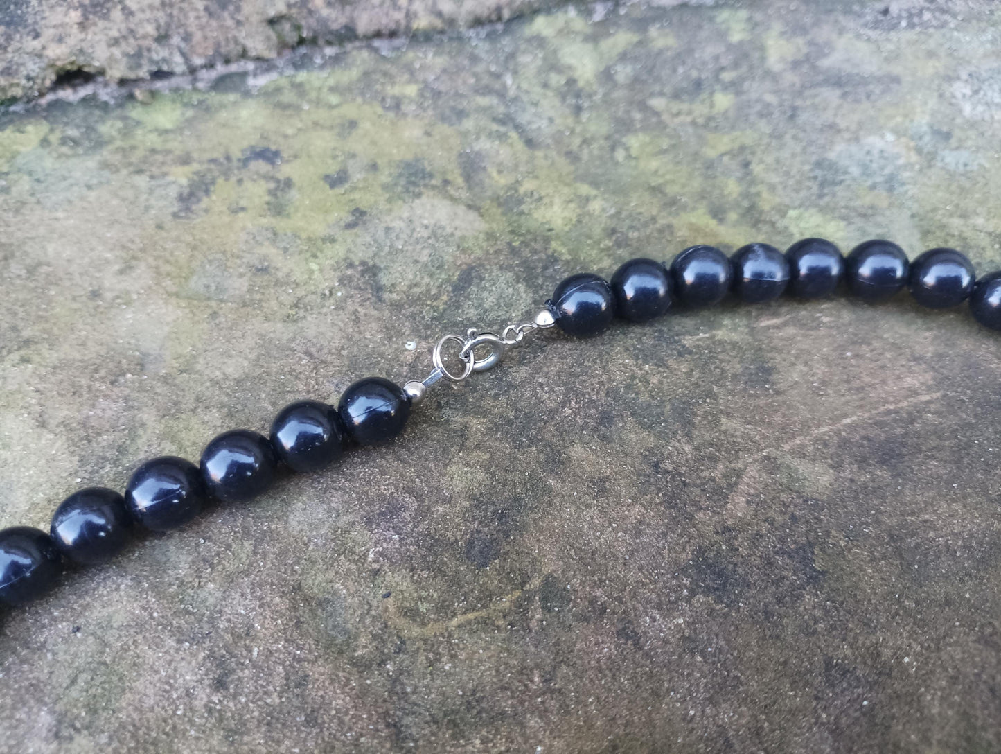 Vintage 1970s Black and Grey Plastic Chunky Statement Bead Necklace