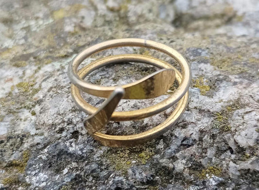 Vintage Size 7 Gold Plated Wrap Around Ring