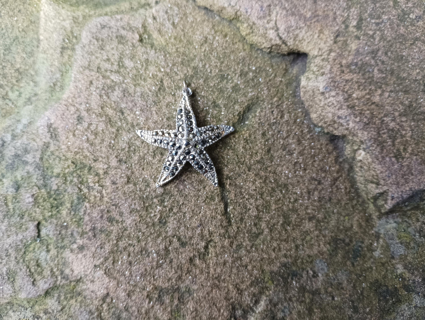 Vintage 1990s Silver Tone Hematite Starfish Pendant