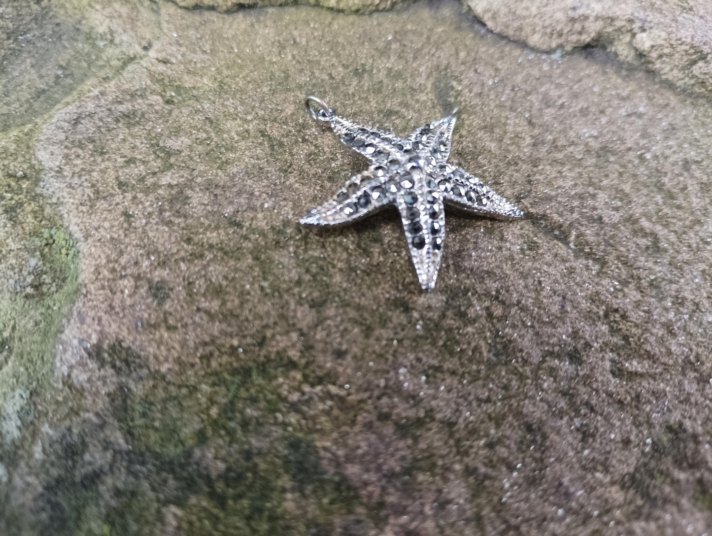 Vintage 1990s Silver Tone Hematite Starfish Pendant
