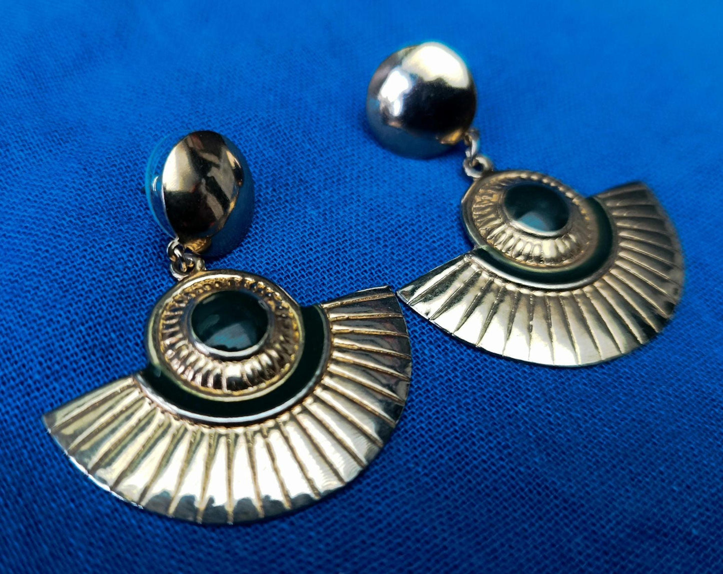 Vintage Art Deco Style Green Enamel and Gold Plated Fan Earrings