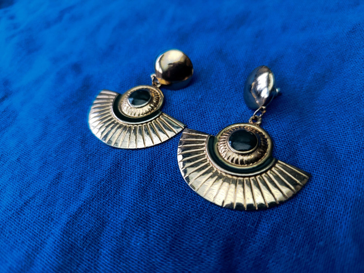 Vintage Art Deco Style Green Enamel and Gold Plated Fan Earrings