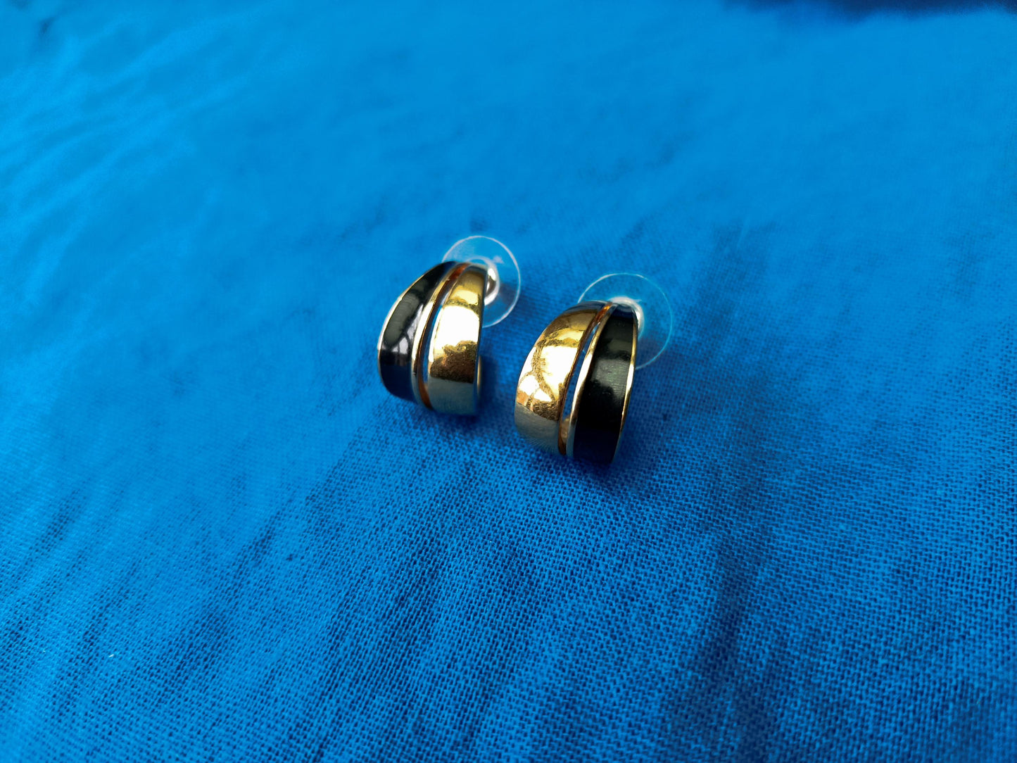 Vintage 1980s Monet Gold Plated and Black Enamel Earrings